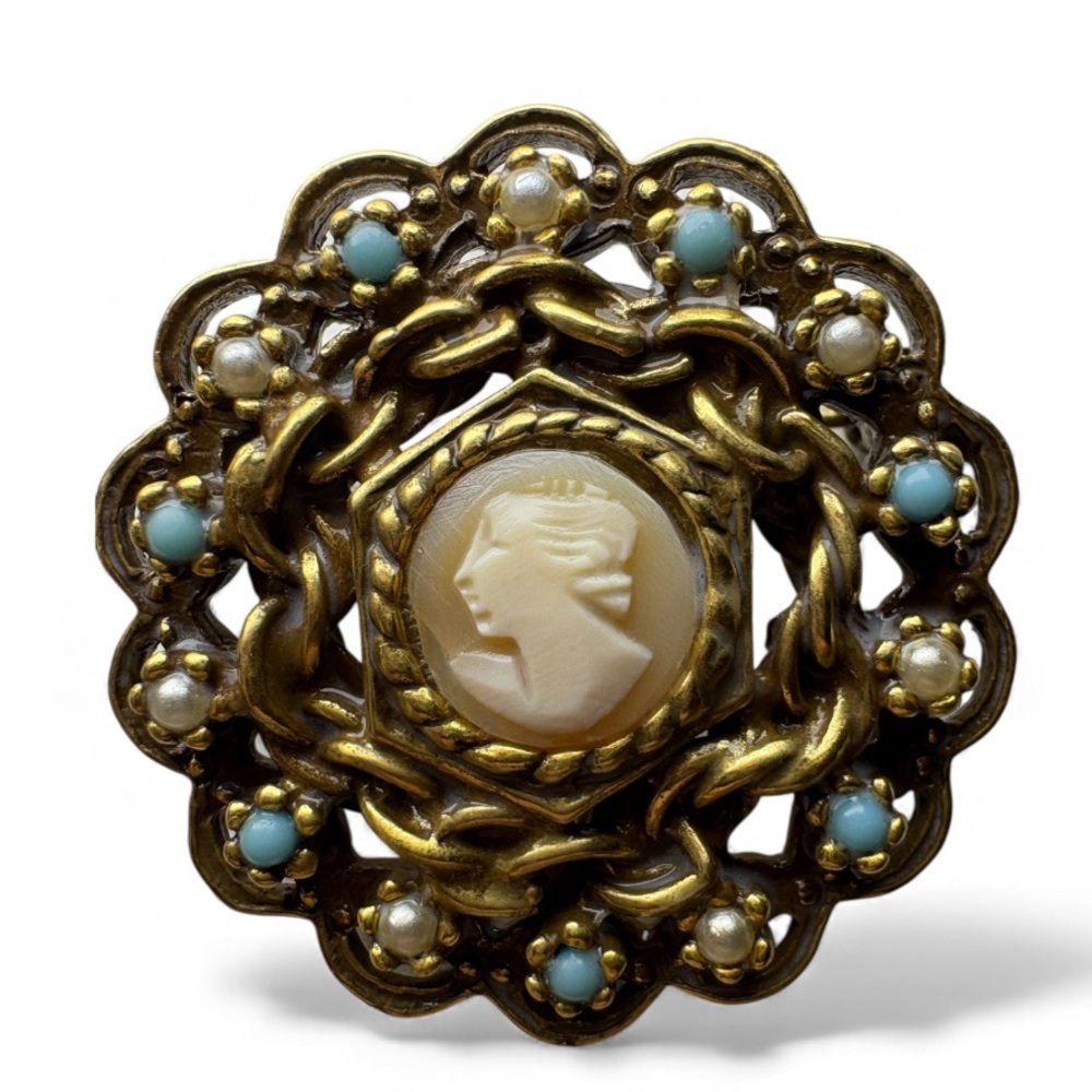Goldette lady shell cameo brooch